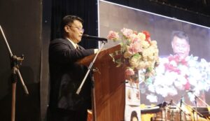 गायक मनोज राईको प्रस्तुतिले जगायो विस्थापन र संघर्षका सम्झना